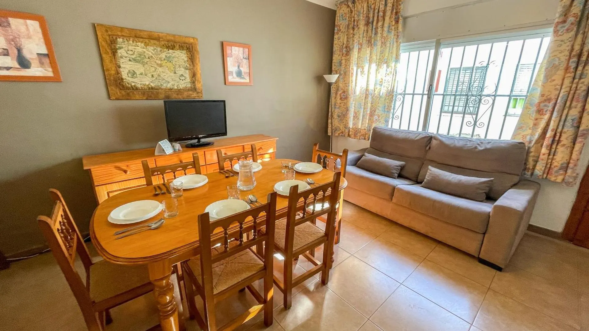 Bungalows Pescador 3000 سيجور دي كالافيل